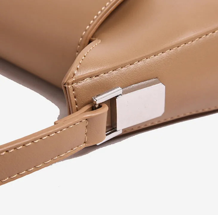 Minimal Luxe Flap Shoulder Bag detail 9