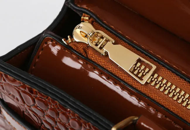 Multi-Piece Mother and Child Shoulder Handbag Set detail 10