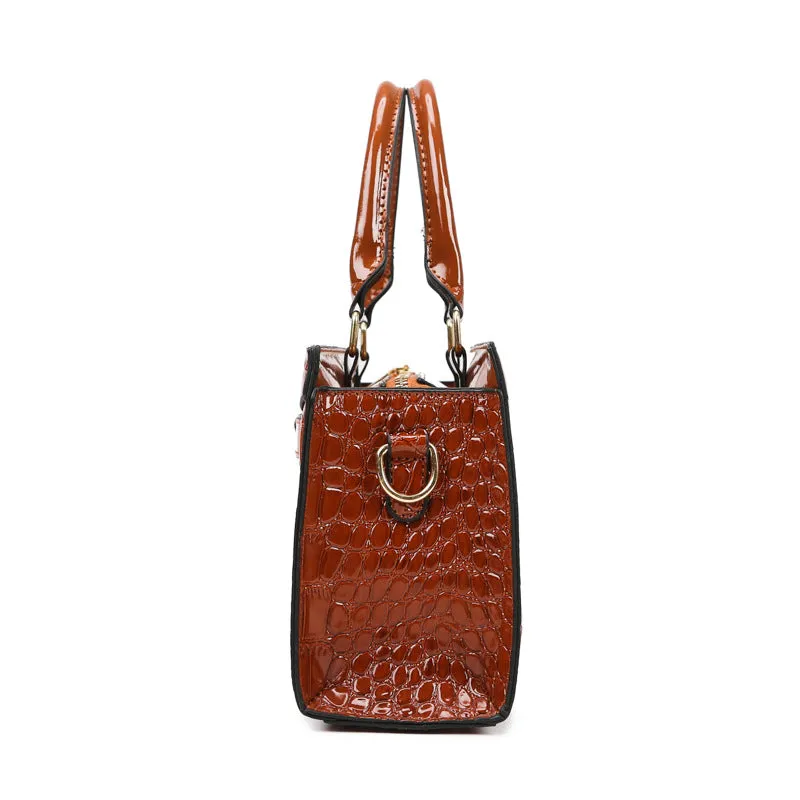 Multi-Piece Mother and Child Shoulder Handbag Set image 3