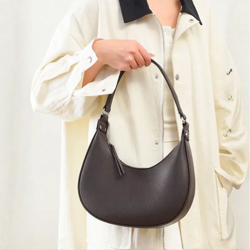Minimal Curve Shoulder Bag image 5