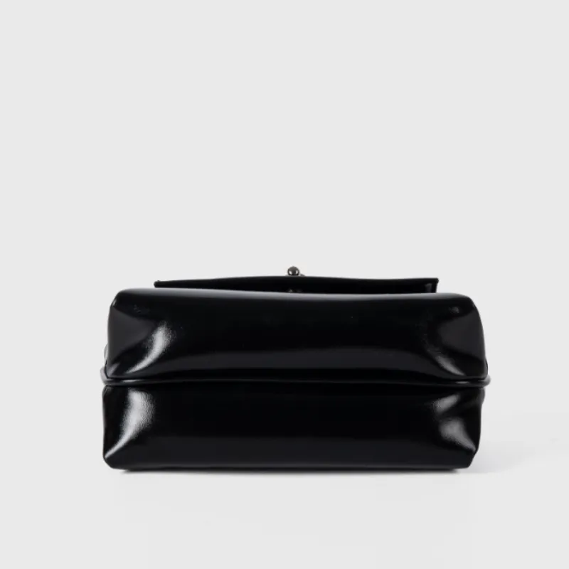 Luna Luxe Flap Handbag image 4