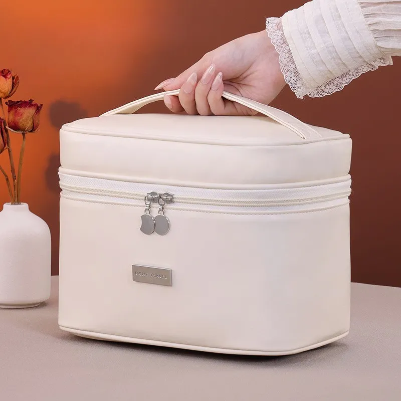 Leatherette Beauty Cosmetic Bag image 4