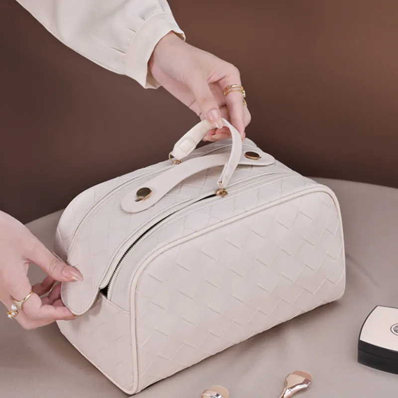 The Luxe Lattice Beauty Organizer image 3