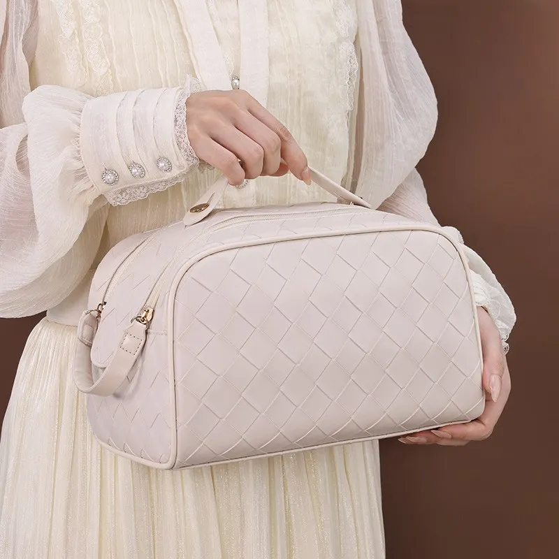 The Luxe Lattice Beauty Organizer image 4