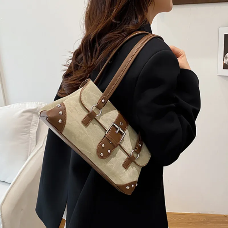Chic Trend Shoulder Bag image 5