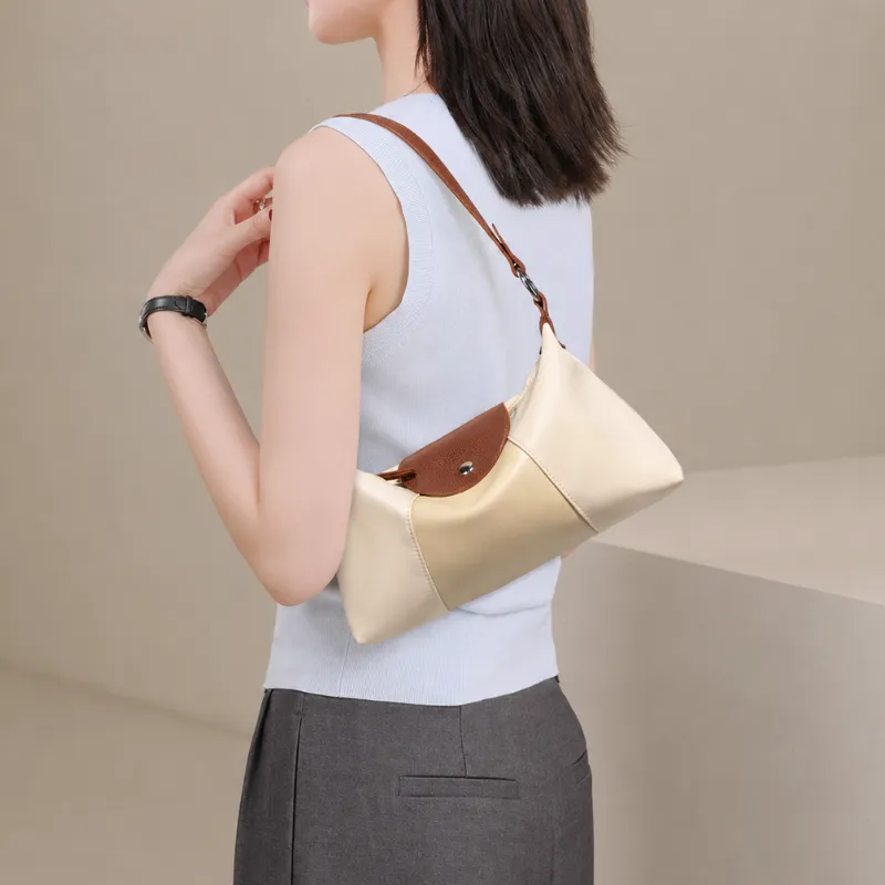 Aveline Shoulder Bag image 5
