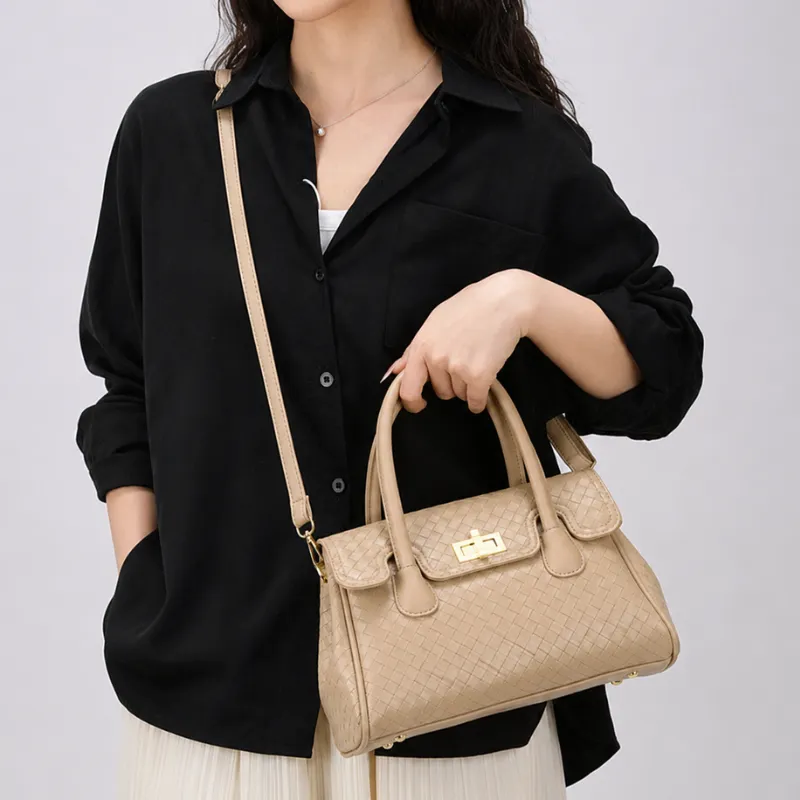 Timeless Weave Elegance Handbag image 5