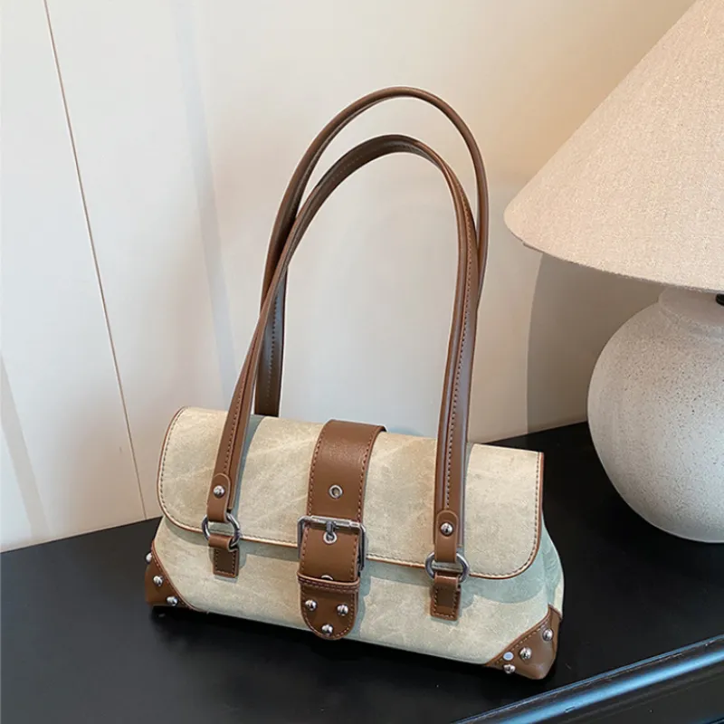 Chic Trend Shoulder Bag image 3
