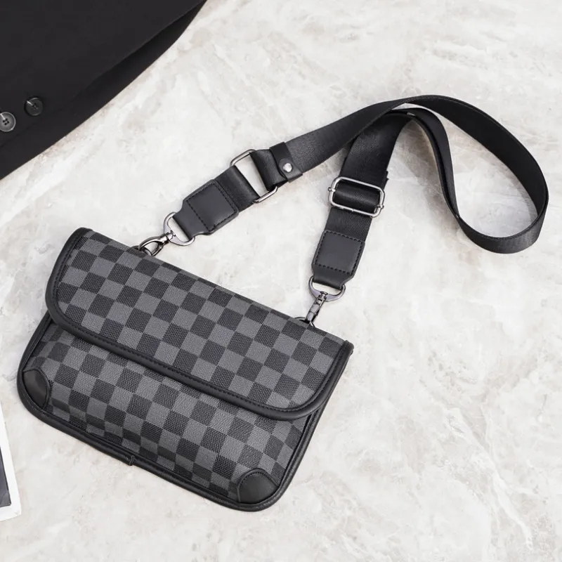 Trendy  Plaid Tiger Head  Crossbody Bag image 4